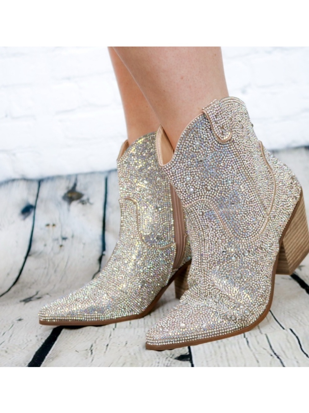 Matisse Harlow Rhinestone Ankle Cowboy Boots 8